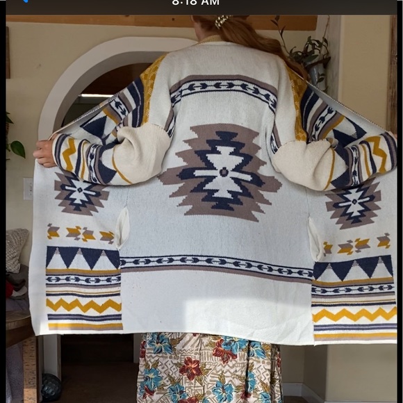 Anthropologie Sweaters - Lime & Chili sold by Anthro boho tribal print open pocket cardigan